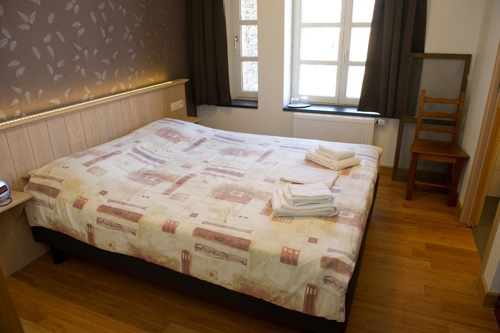 Auberge Saint-Martin Orchimont Номер фото
