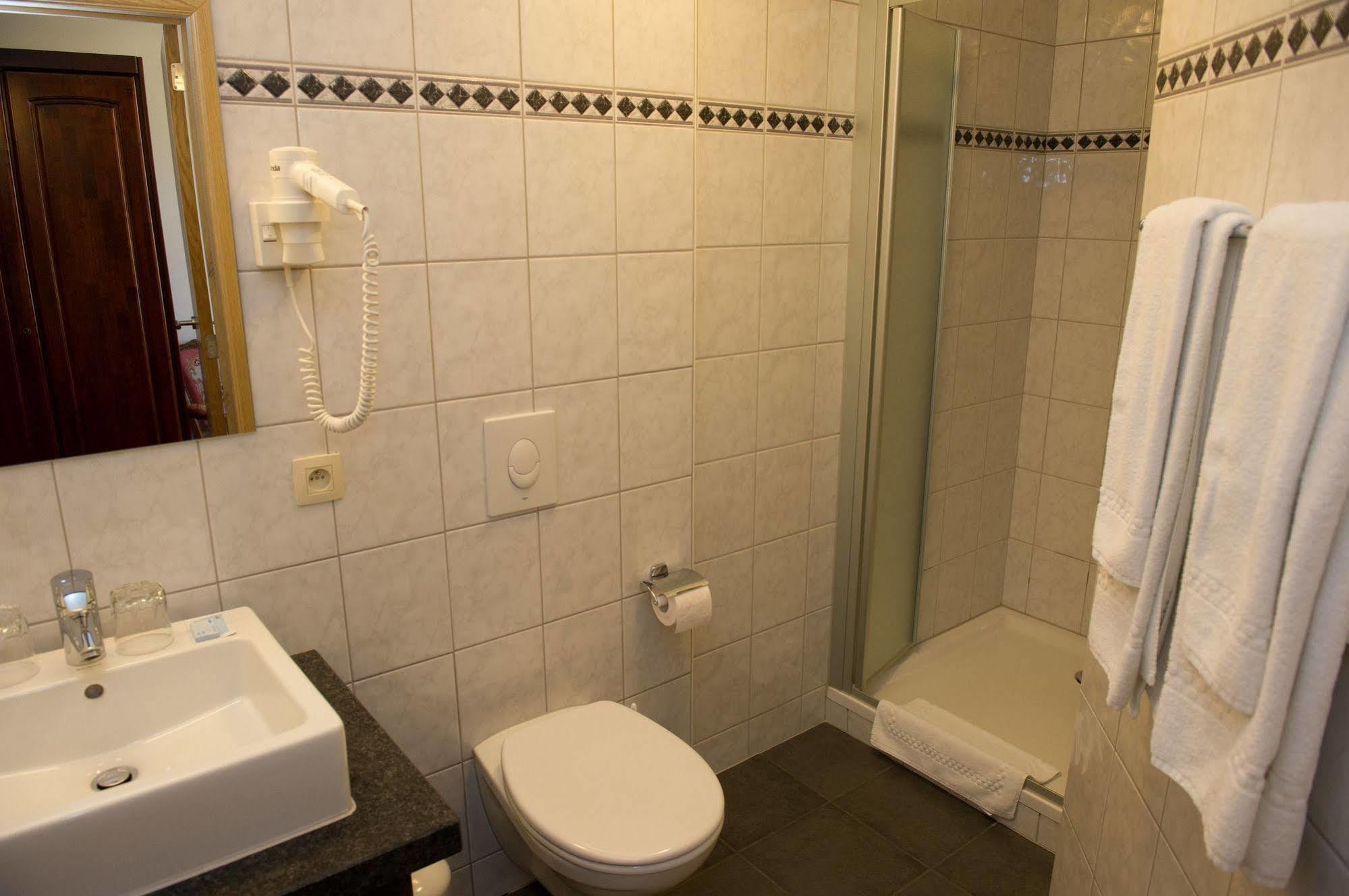 Auberge Saint-Martin Orchimont Экстерьер фото