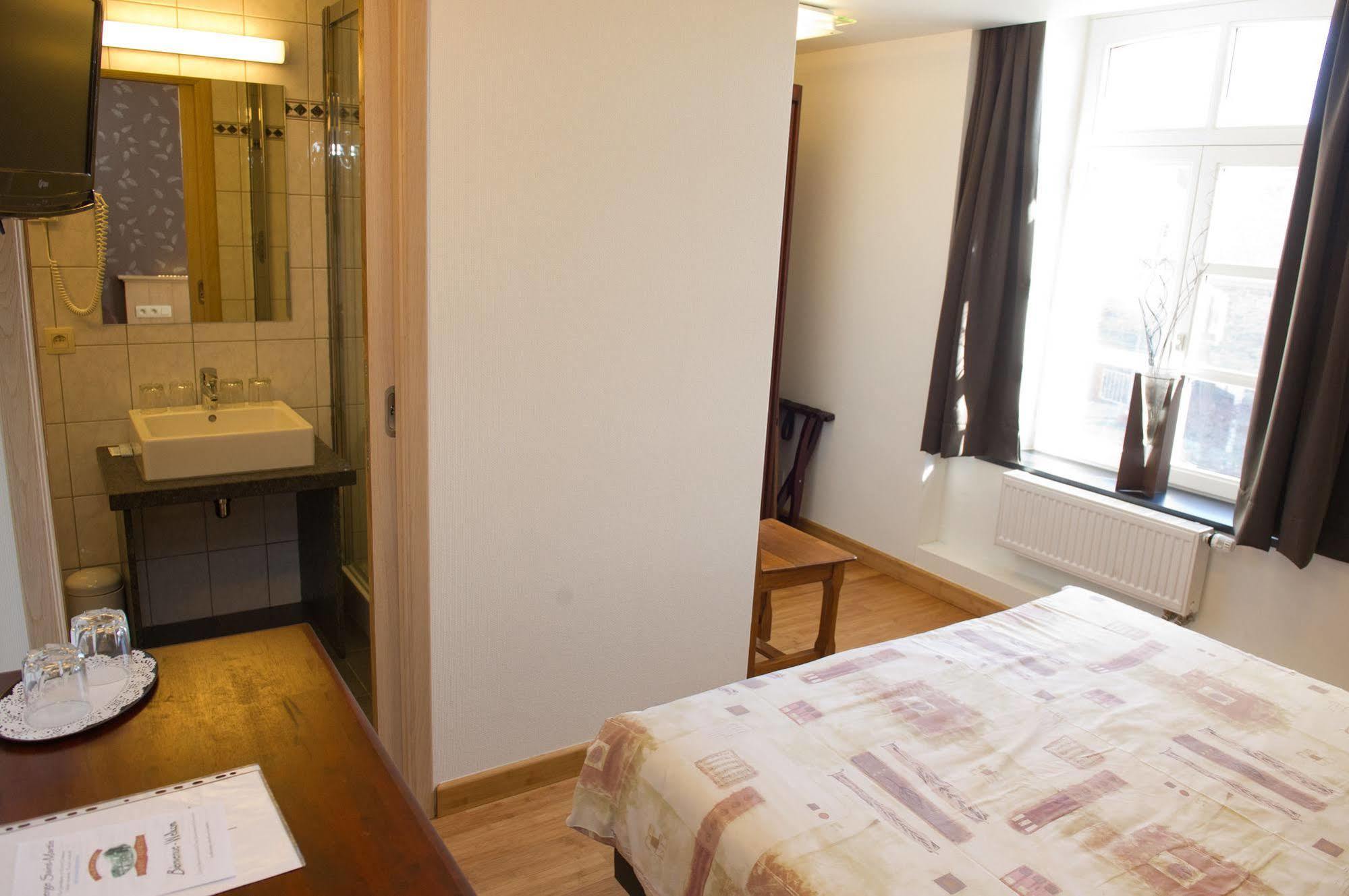 Auberge Saint-Martin Orchimont Экстерьер фото